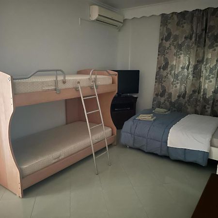 Carlos Apartment Artemida  Luaran gambar